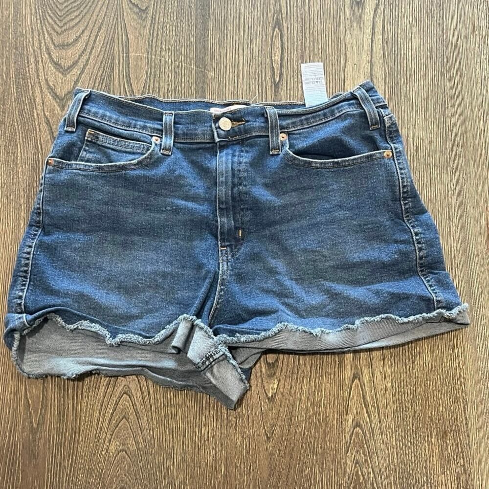 Signature By Levi Strauss & Co. Heritage High-Rise Shorts Medium Wash Size 16